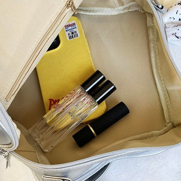 Multiple carrying methods Star ita bag