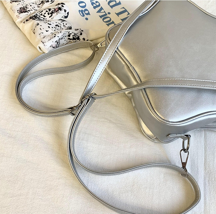 Multiple carrying methods Star ita bag